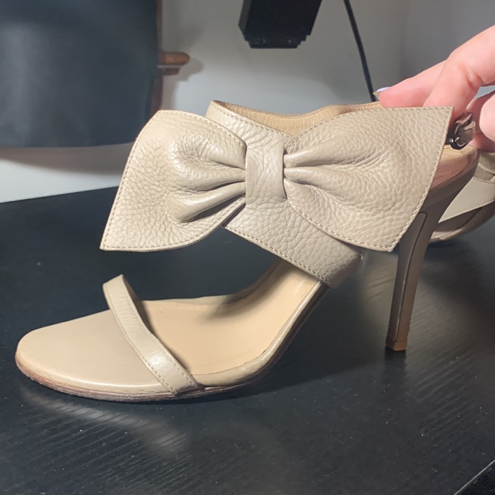 Valentino Garavani Heel Size 38 (8)